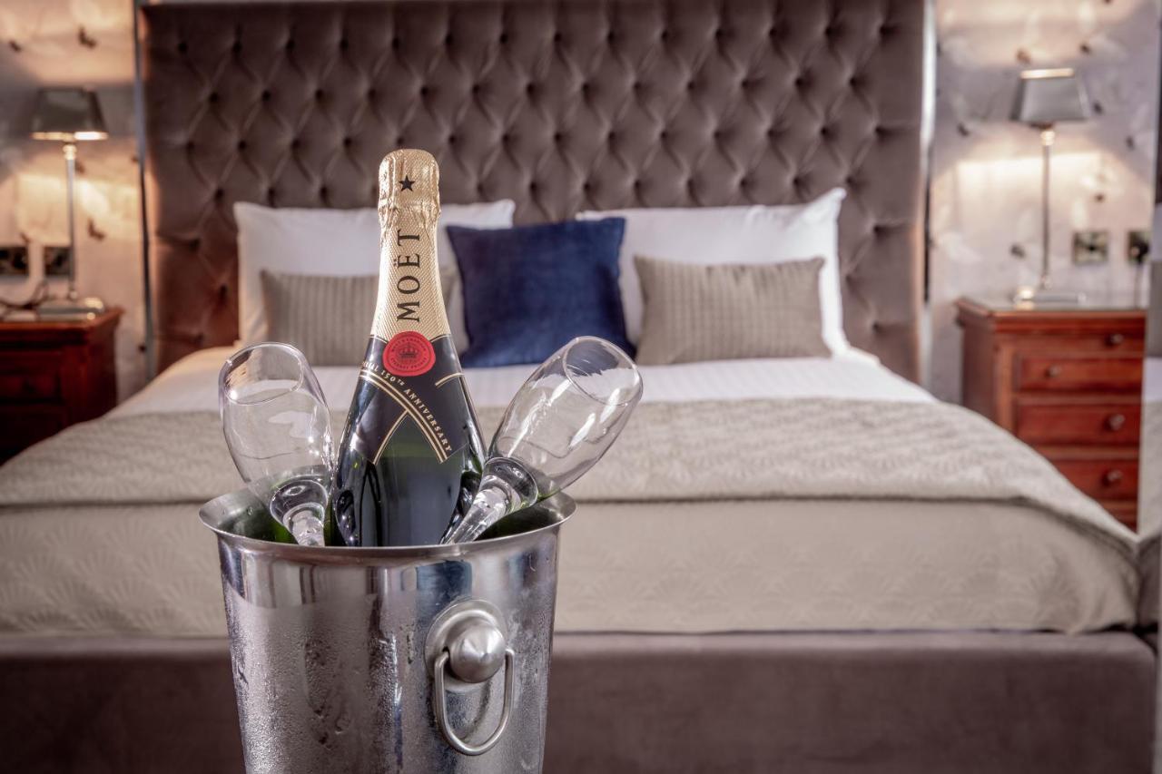 Bredbury Hall Hotel Стокпорт Екстериор снимка