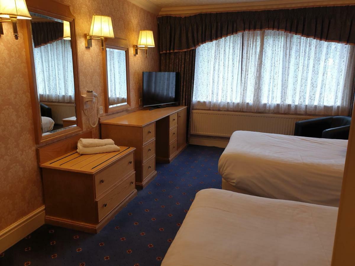 Bredbury Hall Hotel Стокпорт Екстериор снимка