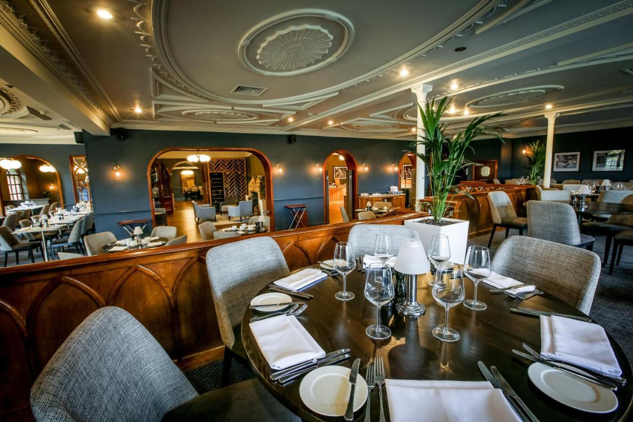 Bredbury Hall Hotel Стокпорт Екстериор снимка